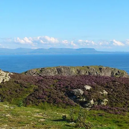 לינה וארוחת בוקר Eagle's Nest