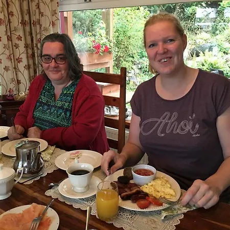 לינה וארוחת בוקר Eagle's Nest