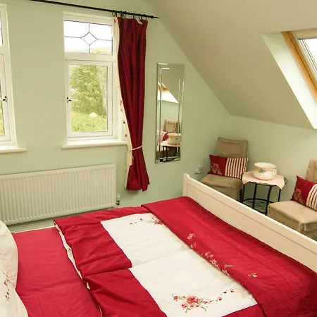 Eagle's Nest Bed & Breakfast Lettermacaward
