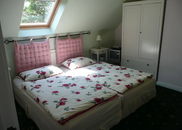 Eagle's Nest Bed & Breakfast Lettermacaward